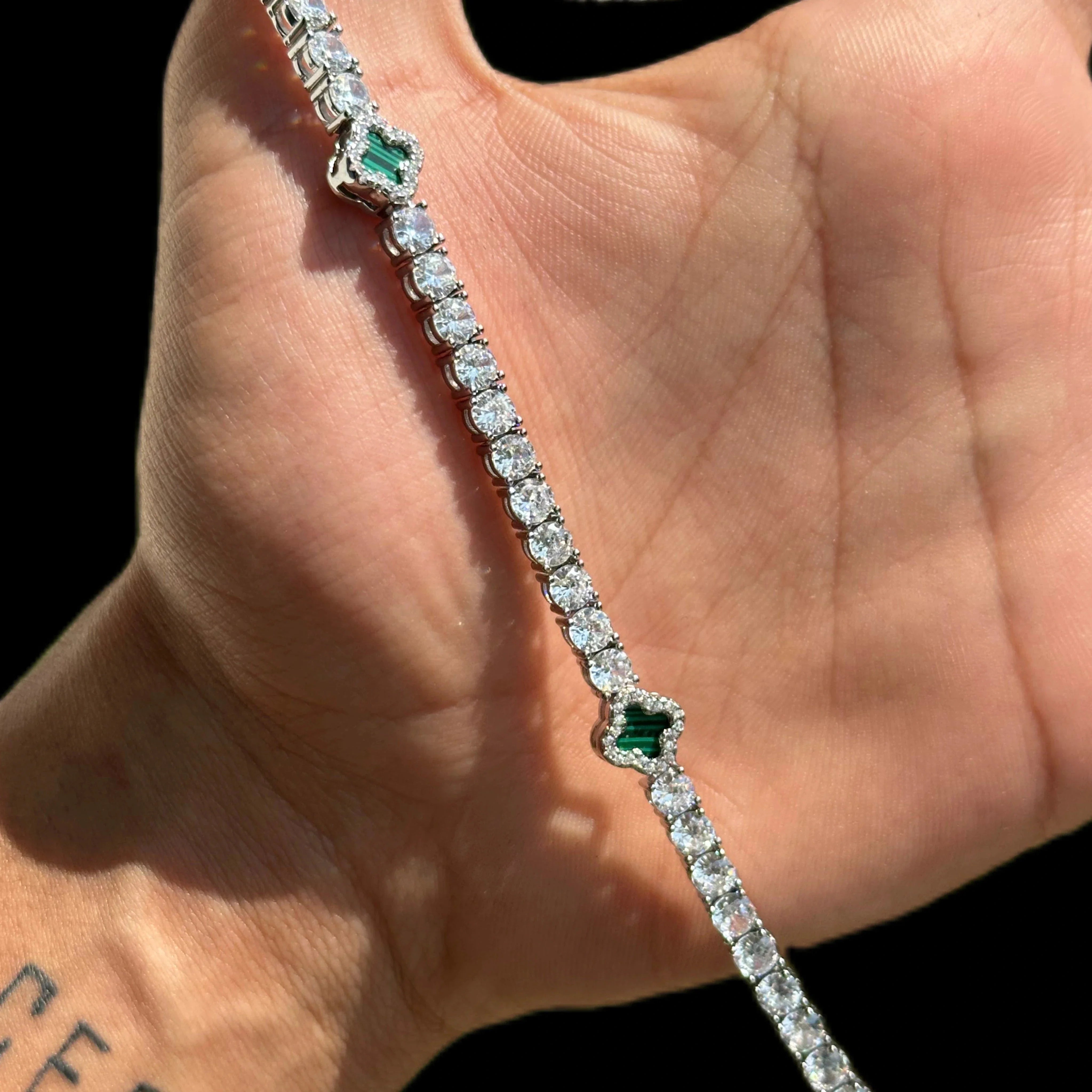 שרשרת תלתן ירוק